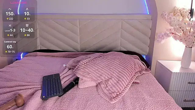 Bella Williiams online show from 07-28-26, 12:48