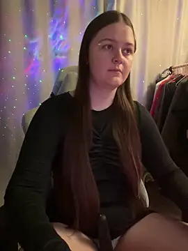 Cuty Kitty online show from 12-21-25, 11:45