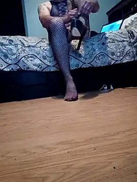 Crossedsissy online show from 04-24-26, 08:44