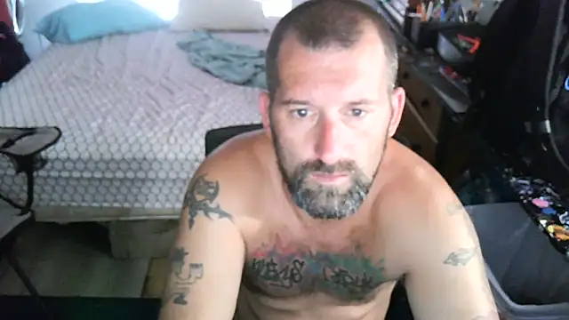 Snapshot of ladi3sfirst chatting on 09-29-25, 04:45 ladi3sfirst online show from 09-29-25, 04:45