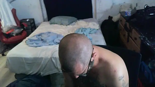 Snapshot of ladi3sfirst chatting on 10-06-25, 09:56 ladi3sfirst online show from 10-06-25, 09:56