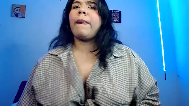 Snapshot of samantha-pettie chatting on 03-16-26, 02:32 samantha-pettie online show from 03-16-26, 02:32