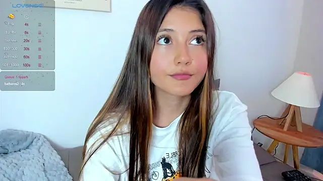 Snapshot of amy_innocent_1 chatting on 11-17-25, 08:14 amy innocent 1 online show from 11-17-25, 08:14