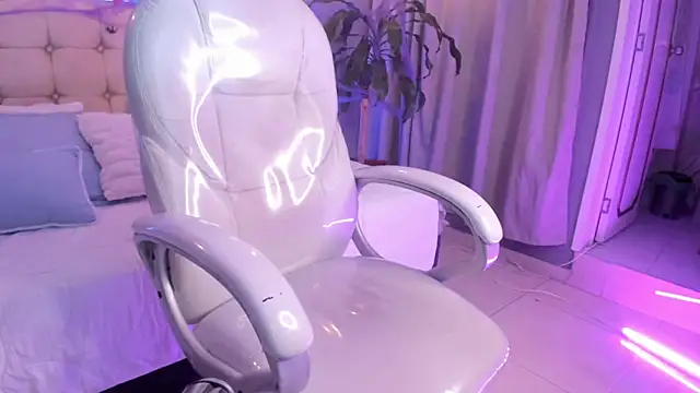 Jordan 24  online show from 10-05-25, 01:37