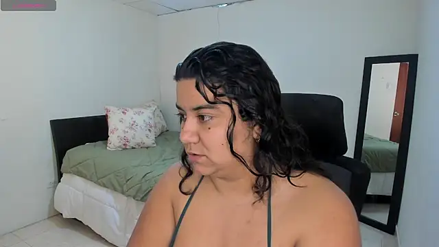MariamCastiblanco online show from 06-02-26, 05:48