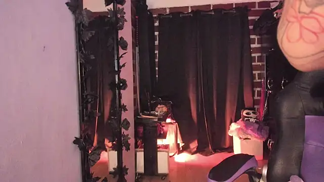 Snapshot of Katyuska_Sg1 chatting on 10-26-25, 07:31 Katyuska Sg1 online show from 10-26-25, 07:31