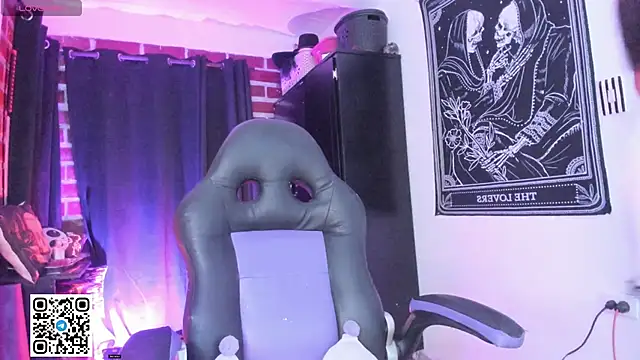 Snapshot of Katyuska_Sg1 chatting on 11-30-25, 07:07 Katyuska Sg1 online show from 11-30-25, 07:07