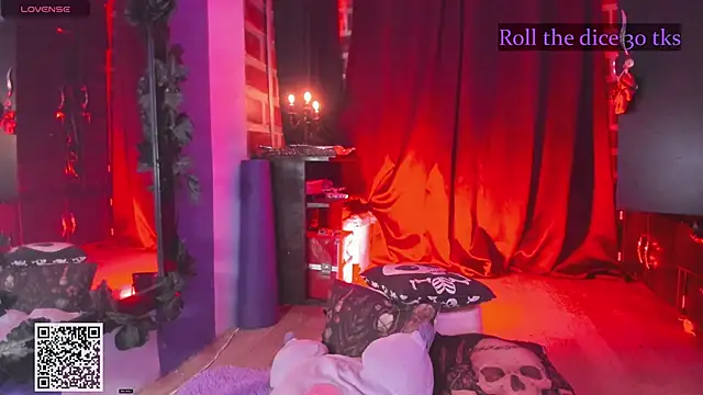 Snapshot of Katyuska_Sg1 chatting on 12-03-25, 01:35 Katyuska Sg1 online show from 12-03-25, 01:35