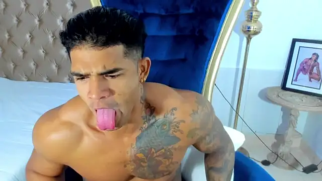 antonio  444 online show from 11-07-25, 10:04