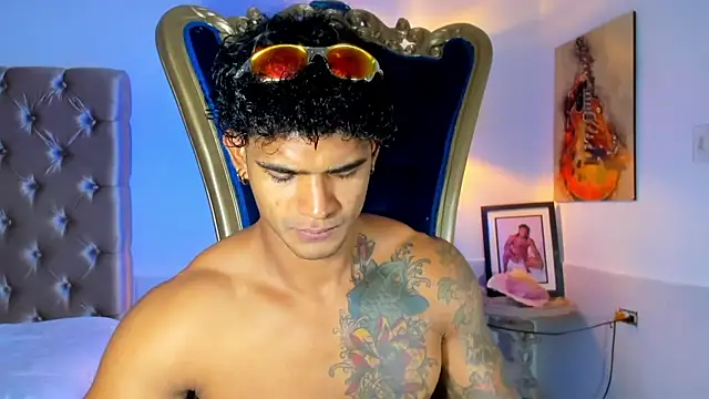 Snapshot of antonio__444 chatting on 05-06-26, 01:47 antonio 444 online show from 05-06-26, 01:47