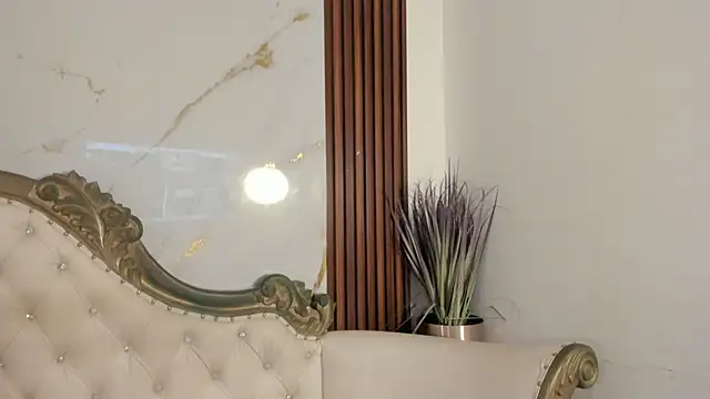 CoralieBronson online show from 09-18-25, 08:00