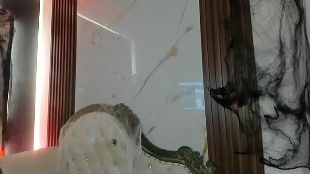 CoralieBronson online show from 10-26-25, 12:11