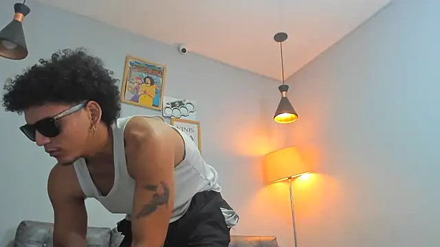 Snapshot of Xfire_boy69 chatting on 12-05-25, 03:30 Xfire boy69 online show from 12-05-25, 03:30