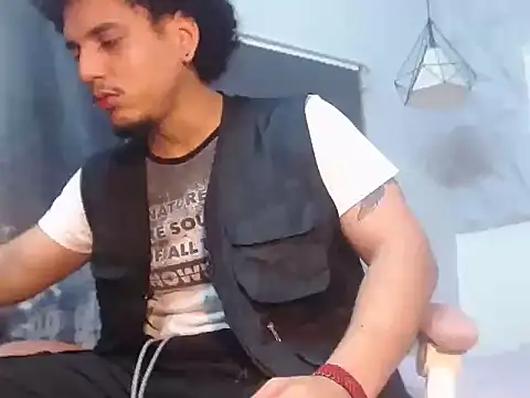 Xfire boy69 online show from 03-10-26, 12:37