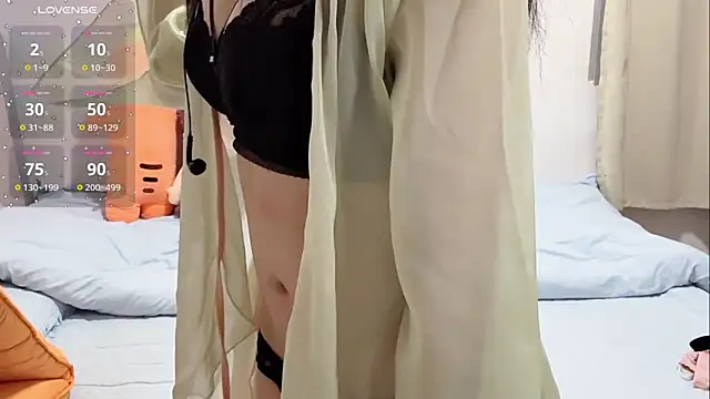 Yingbao-Baby online show from 11-19-25, 01:00