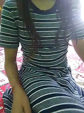 Snapshot of shilpa_r chatting on 10-25-25, 08:33 shilpa r online show from 10-25-25, 08:33