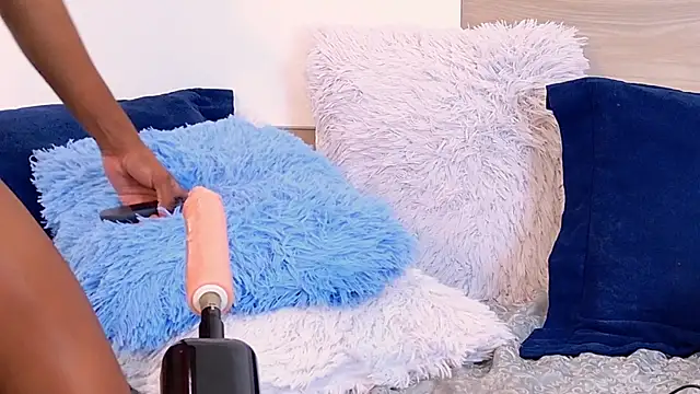 BeckySalas online show from 04-12-26, 08:19