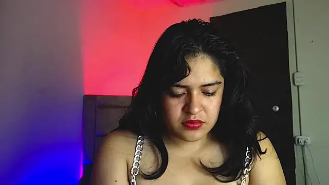 EmilyNoir1 online show from 09-17-25, 10:00