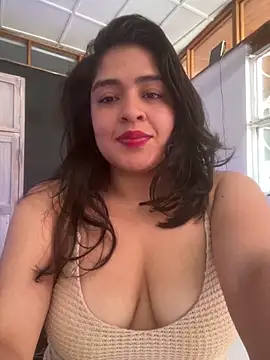 EmilyNoir1 online show from 04-05-26, 05:32