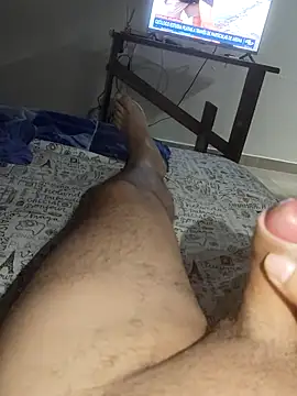 Snapshot of ScuffingBungalow chatting on 11-12-25, 12:55 ScuffingBungalow online show from 11-12-25, 12:55