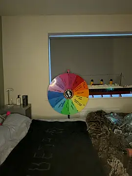 Lilly-Luscious online show from 04-24-26, 07:27