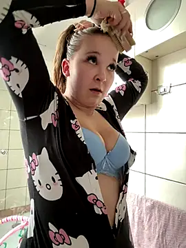 SweetTeenGirl online show from 10-26-25, 01:28