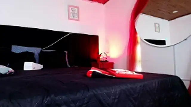 Alisse Moore online show from 04-21-26, 12:22