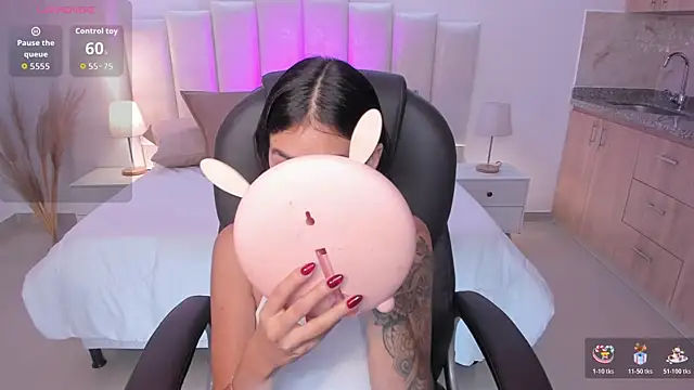 miranda crawfor online show from 11-26-25, 12:17