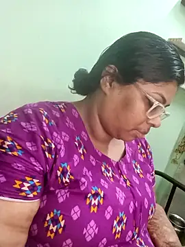 Snapshot of zara-mallus chatting on 09-15-25, 07:36 zara-mallus online show from 09-15-25, 07:36
