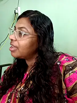 Snapshot of zara-mallus chatting on 09-22-25, 07:05 zara-mallus online show from 09-22-25, 07:05