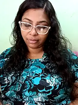 Snapshot of zara-mallus chatting on 09-24-25, 04:54 zara-mallus online show from 09-24-25, 04:54