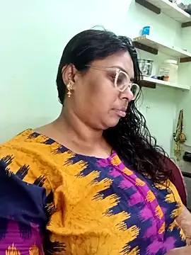 Snapshot of zara-mallus chatting on 10-02-25, 05:42 zara-mallus online show from 10-02-25, 05:42
