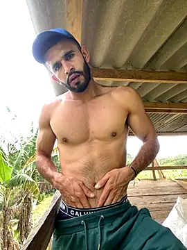 Snapshot of Jacksonfranco chatting on 09-23-25, 03:04 Jacksonfranco online show from 09-23-25, 03:04