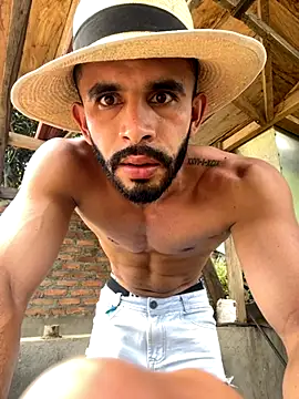 Snapshot of Jacksonfranco chatting on 09-28-25, 05:18 Jacksonfranco online show from 09-28-25, 05:18