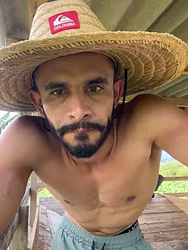 Snapshot of Jacksonfranco chatting on 09-30-25, 03:06 Jacksonfranco online show from 09-30-25, 03:06