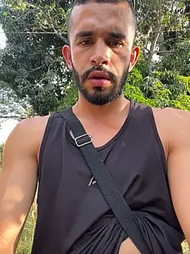 Snapshot of Jacksonfranco chatting on 10-31-25, 09:27 Jacksonfranco online show from 10-31-25, 09:27