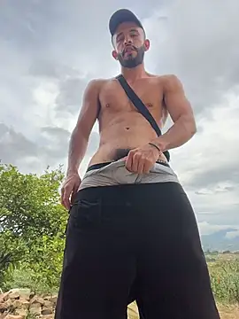 Snapshot of Jacksonfranco chatting on 11-15-25, 09:00 Jacksonfranco online show from 11-15-25, 09:00