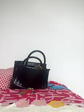 Snapshot of amandaaasilvaa chatting on 11-19-25, 01:22 amandaaasilvaa online show from 11-19-25, 01:22