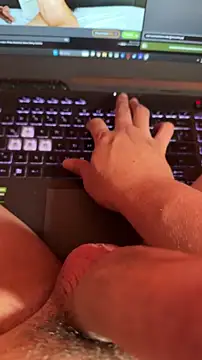 Snapshot of AndyRico18 chatting on 11-25-25, 08:53 AndyRico18 online show from 11-25-25, 08:53