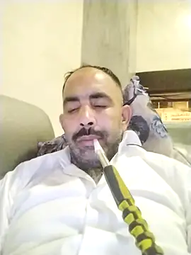 Snapshot of salimbasha chatting on 10-16-25, 09:27 salimbasha online show from 10-16-25, 09:27