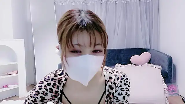 -Nyanko-chan- online show from 04-26-26, 01:31