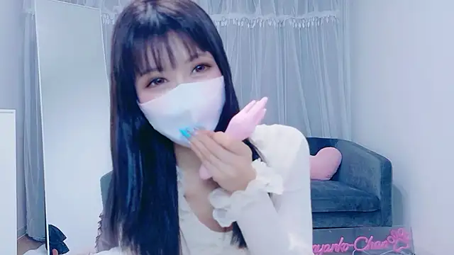 Snapshot of -Nyanko-chan- chatting on 05-01-26, 11:15 -Nyanko-chan- online show from 05-01-26, 11:15