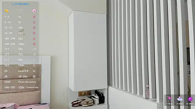 Snapshot of kaori_mi chatting on 11-18-25, 10:31 kaori mi online show from 11-18-25, 10:31