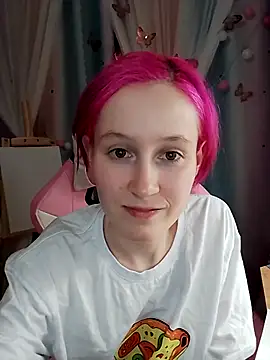 Fuzzy Unicorn online show from 10-13-25, 07:03