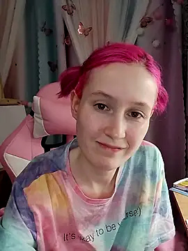 Fuzzy Unicorn online show from 10-20-25, 07:14