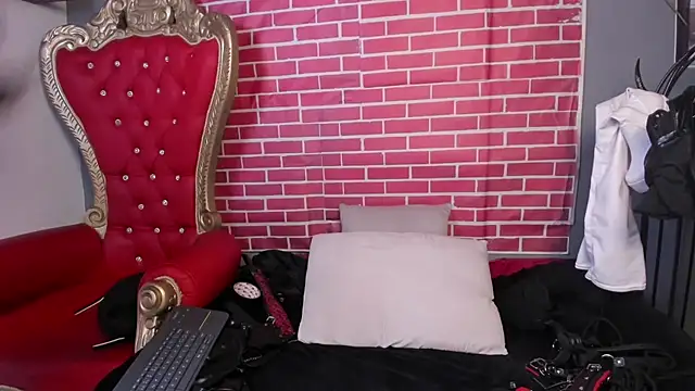 LiliThara online show from 06-11-26, 01:20