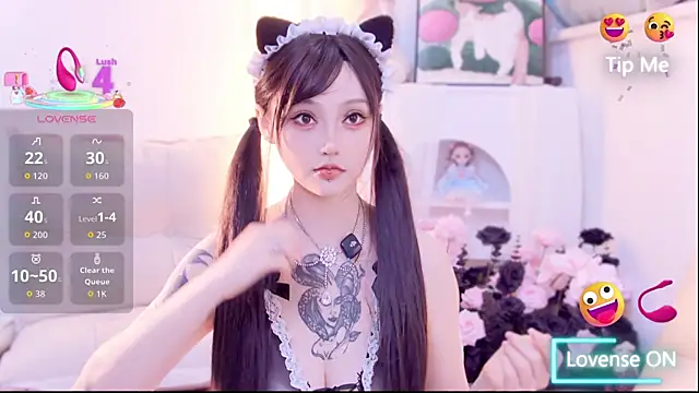 Snapshot of Miya-222 chatting on 12-14-25, 11:20 Miya-222 online show from 12-14-25, 11:20