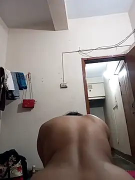 Snapshot of Hotty-couple063 chatting on 09-13-25, 07:13 Hotty-couple063 online show from 09-13-25, 07:13