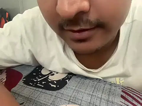 Snapshot of love69ly chatting on 09-19-25, 06:37 love69ly online show from 09-19-25, 06:37