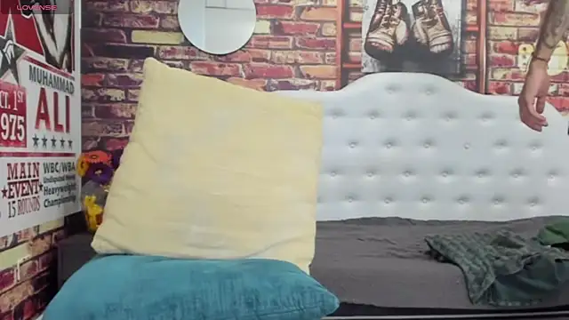 Ian1  online show from 11-14-25, 02:32